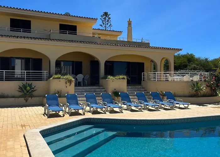 Villa Paraiso - 4 Bedrooms And Pool Albufeira